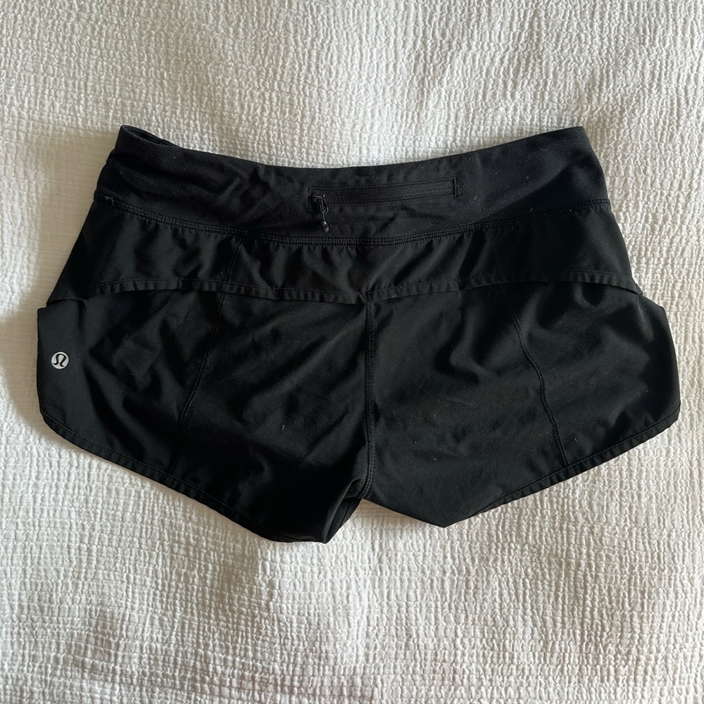 Lululemon black shorts size 6